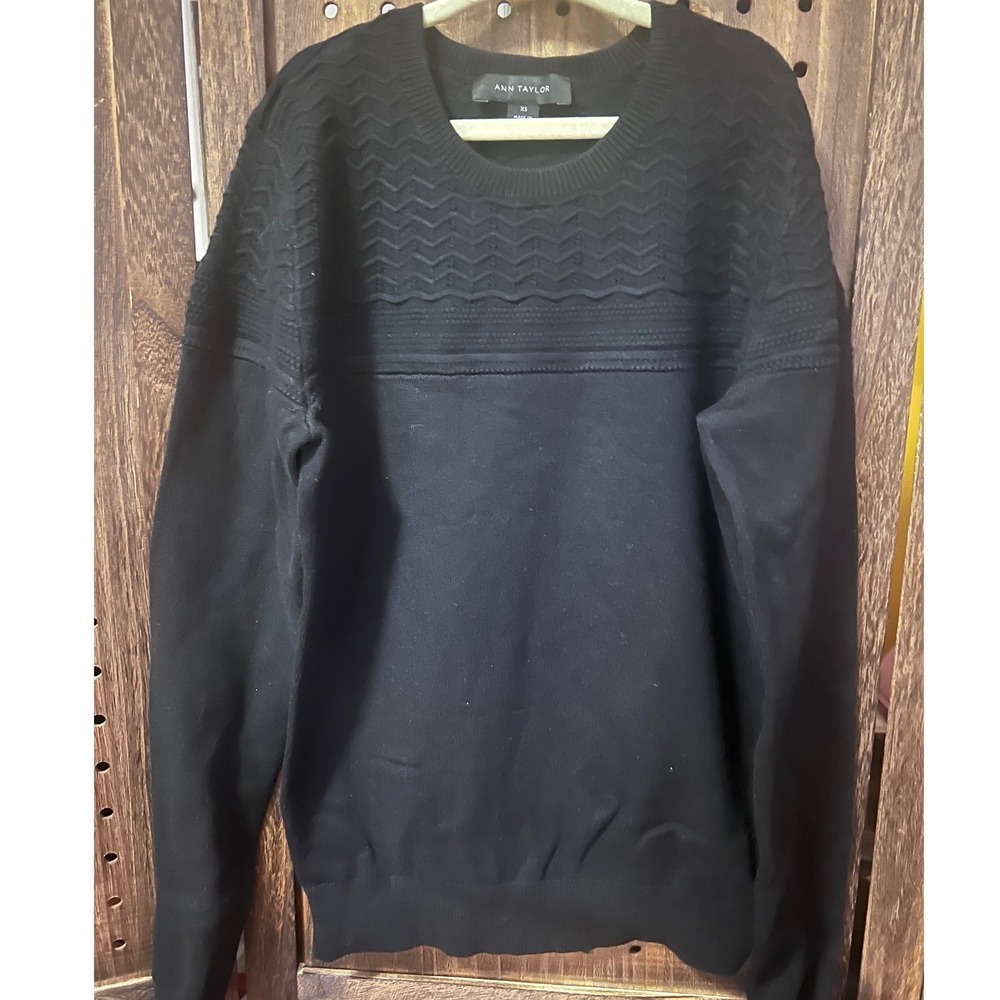 Ann Taylor Black Crewneck Sweater Women's Medium